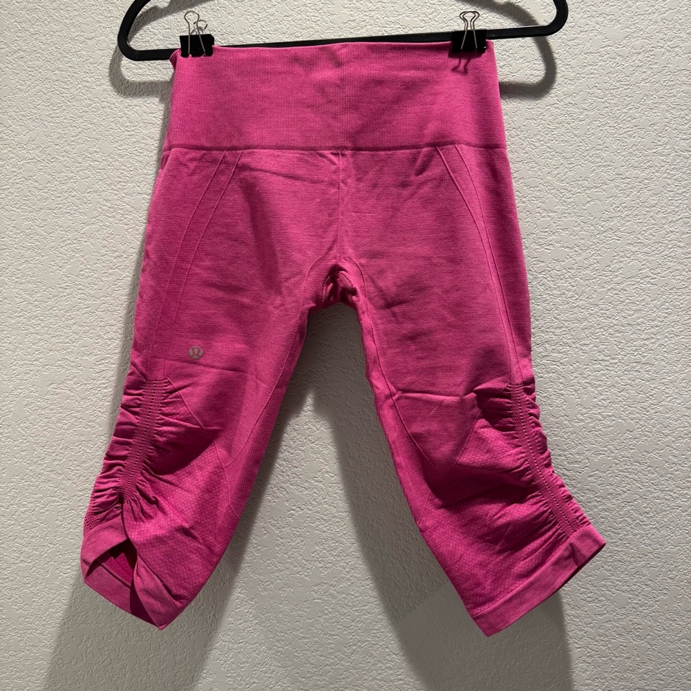 Lululemon Hot Pink Capri Leggings